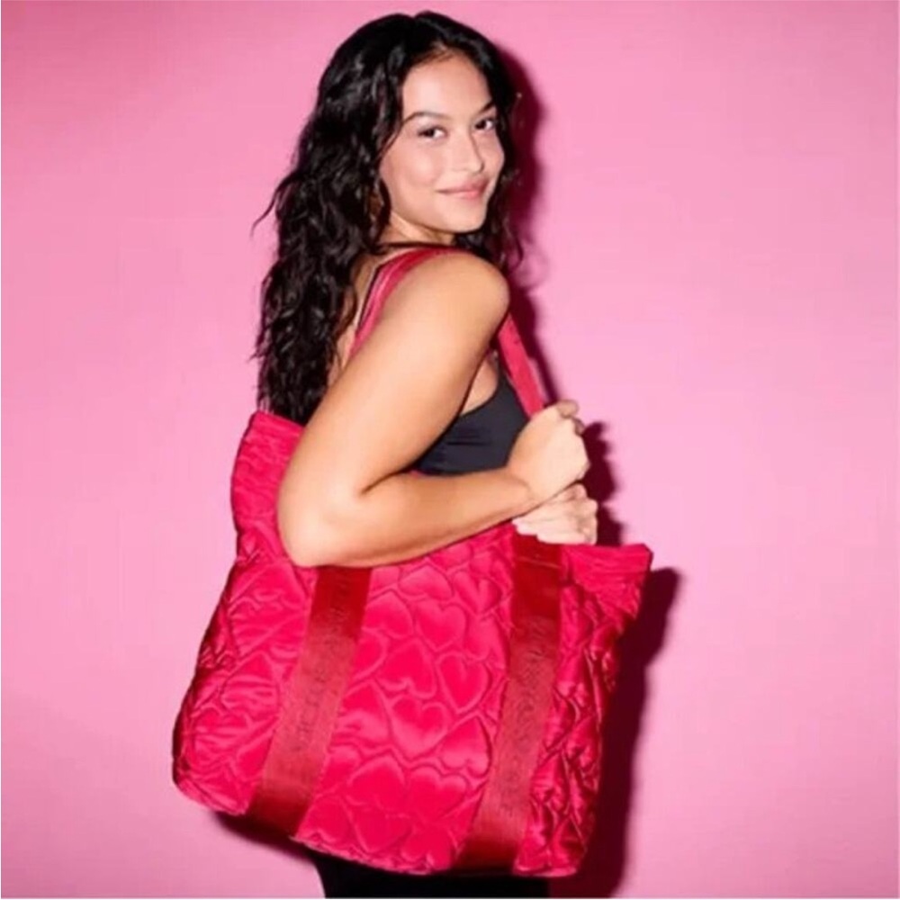 Victoria’s Secret Elevate your style Red XLarge Size Quilted Tote Bag Brand New